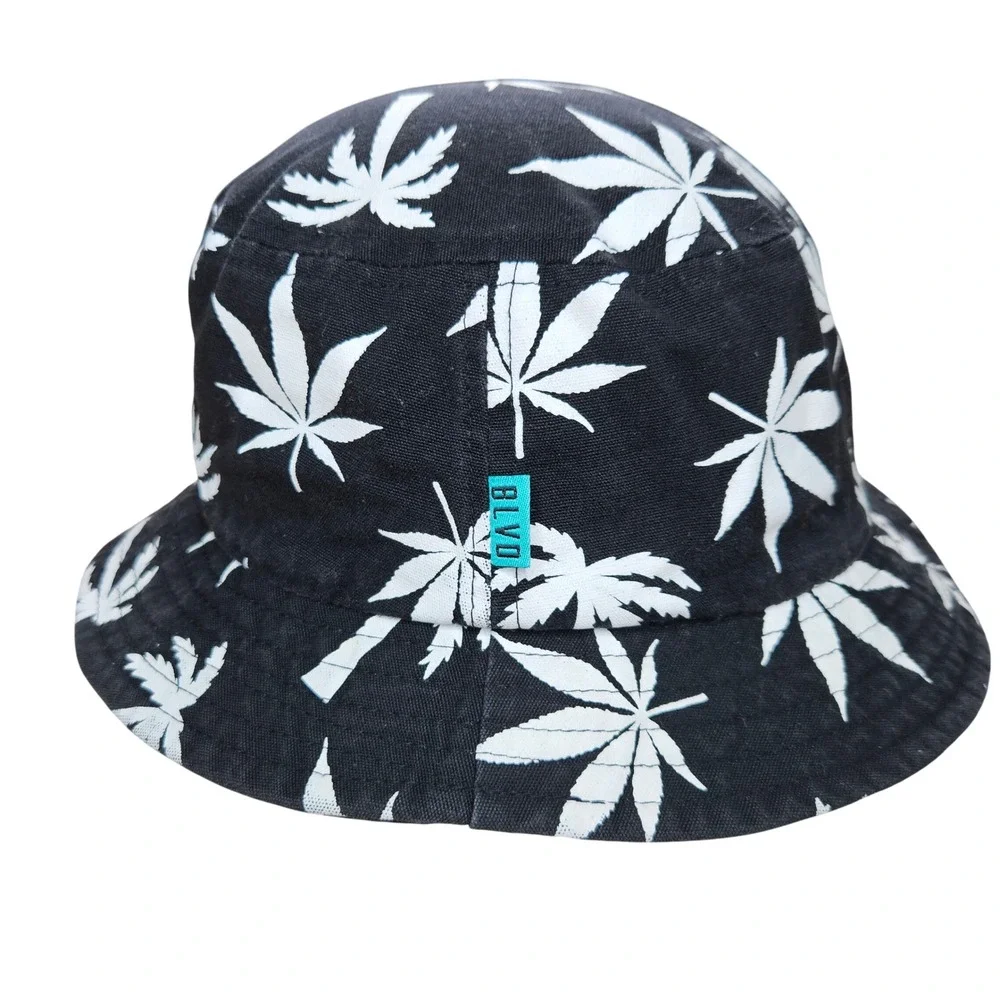 BLVD Supply Bucket Hat‎ Black White Leaf Print Cotton Unisex L/XL